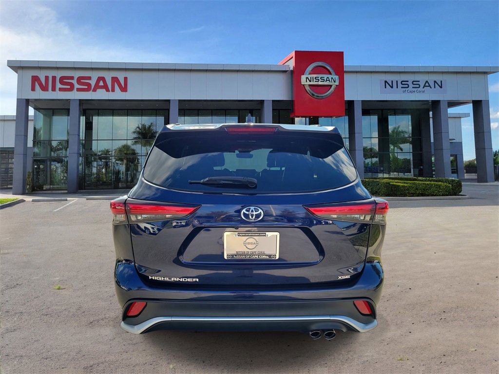 Used 2021 Toyota Highlander XSE image 5