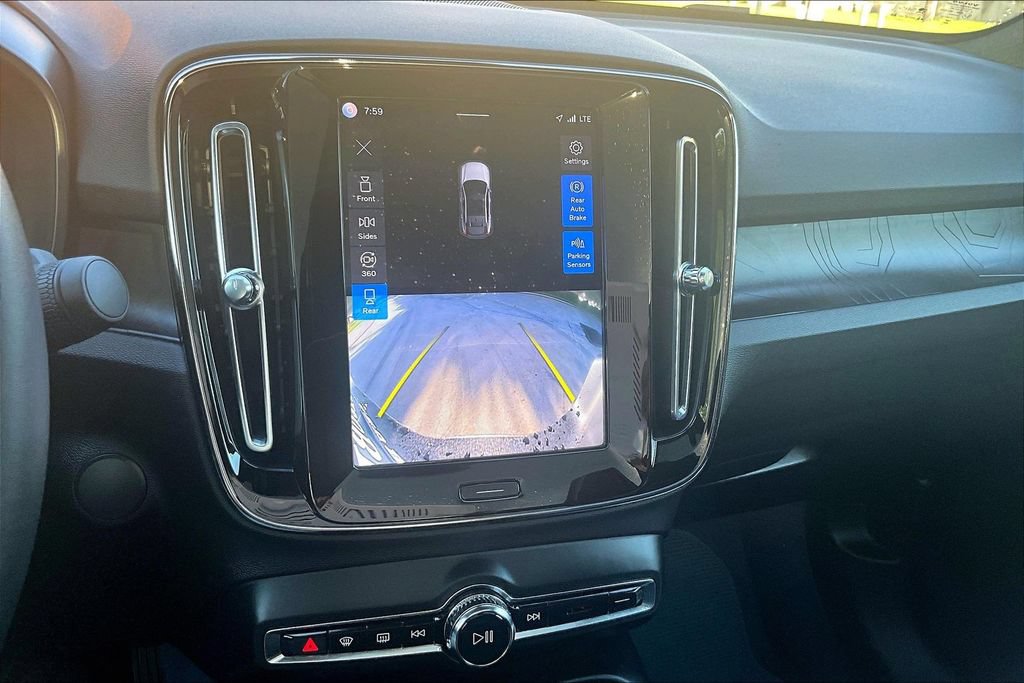 Certified 2023 Volvo C40 P8 Recharge Ultimate AWD/4WD image 29