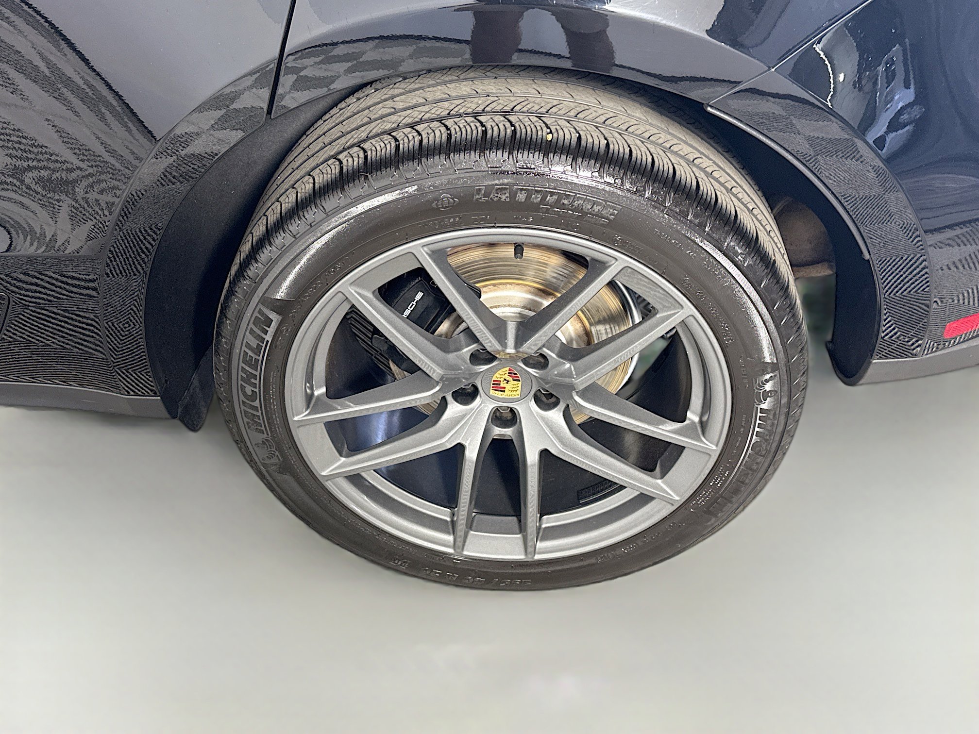 Used 2024 Porsche Macan Turbo w/ Premium Plus Package image 36