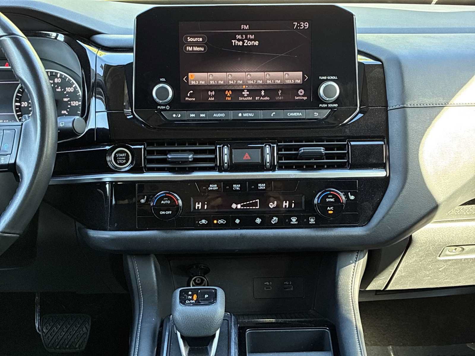 Used 2024 Nissan Pathfinder SV AWD/4WD image 12