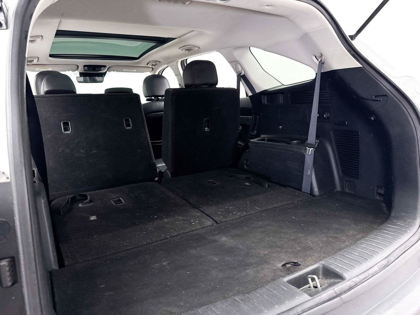 Certified 2022 Kia Sorento S w/ Panoramic Sunroof Package AWD/4WD image 31