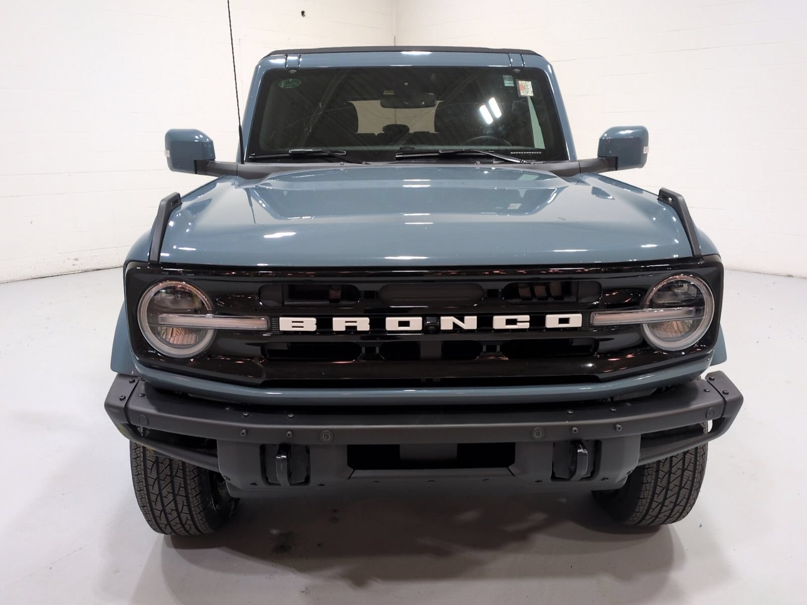 Used 2022 Ford Bronco Outer Banks AWD/4WD image 8
