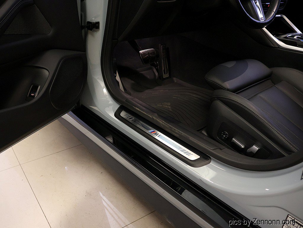 Certified 2024 BMW i4 eDrive40 w/ M Sport Package RWD image 29