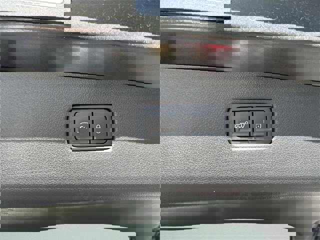 Used 2026 Genesis GV70 2.5T Select image 17