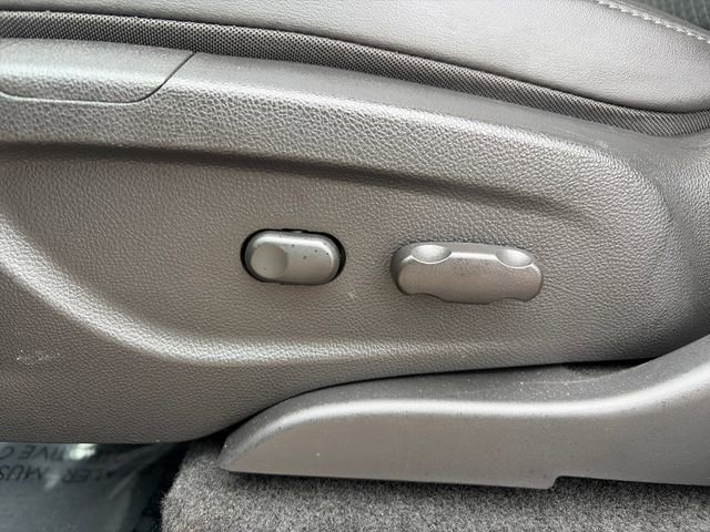 Used 2022 Buick Encore Preferred w/ Safety Package AWD/4WD image 27