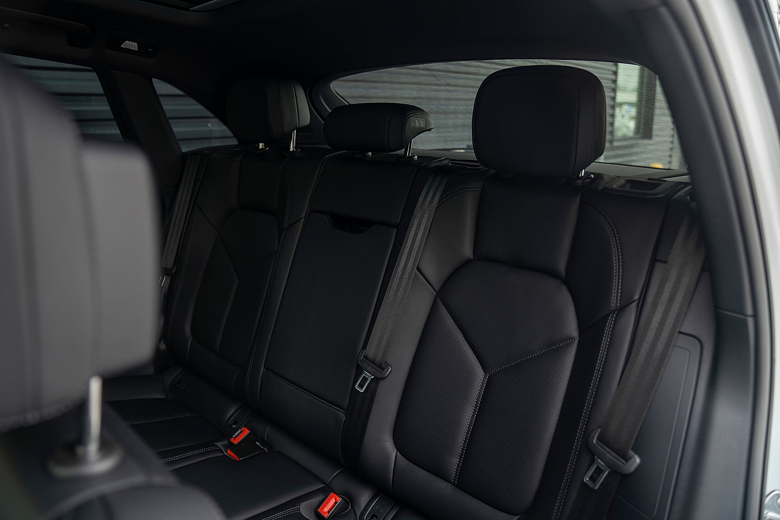 Certified 2026 Porsche Macan Turbo image 22