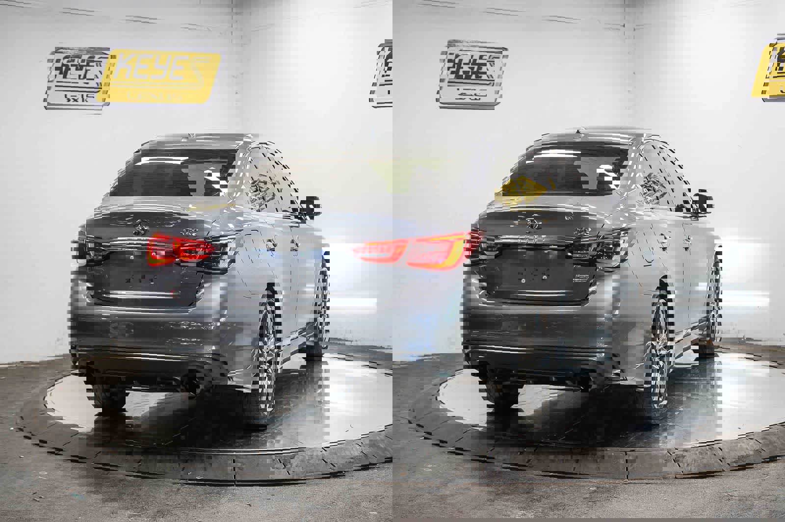 Used 2019 INFINITI Q50 Signature Edition RWD image 4