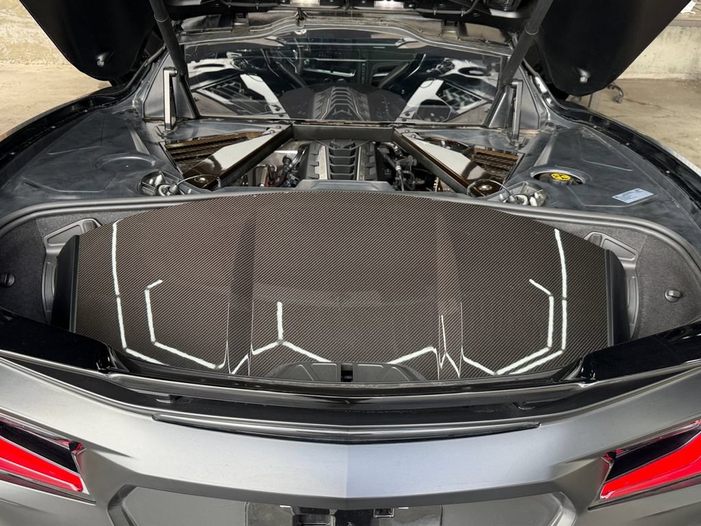 Used 2021 Chevrolet Corvette Stingray Premium Cpe w/ Z51 Performance Package RWD image 31