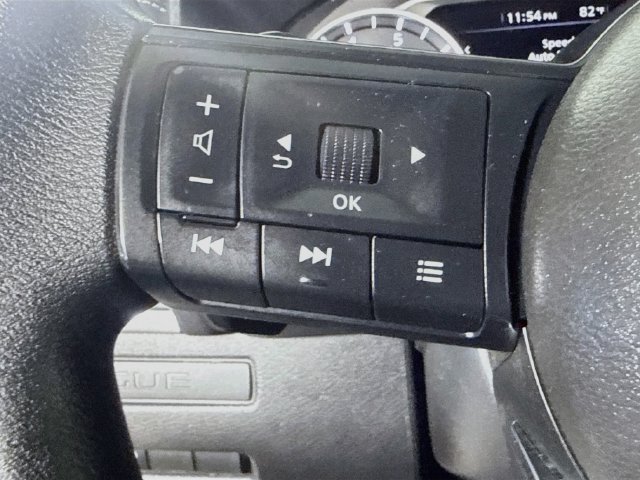 Used 2023 Nissan Rogue S AWD/4WD image 13