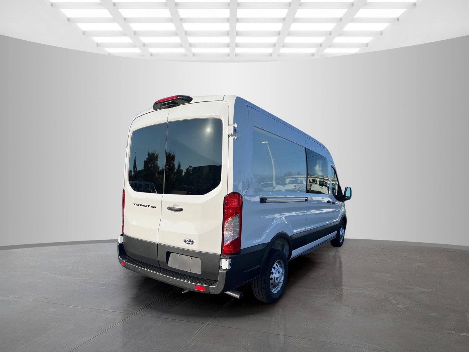 New 2026 Ford Transit 250 148 Medium Roof RWD image 4