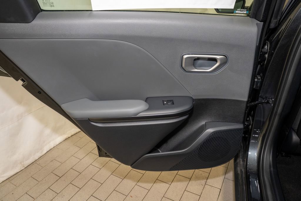New 2025 Kia K4 LX image 10