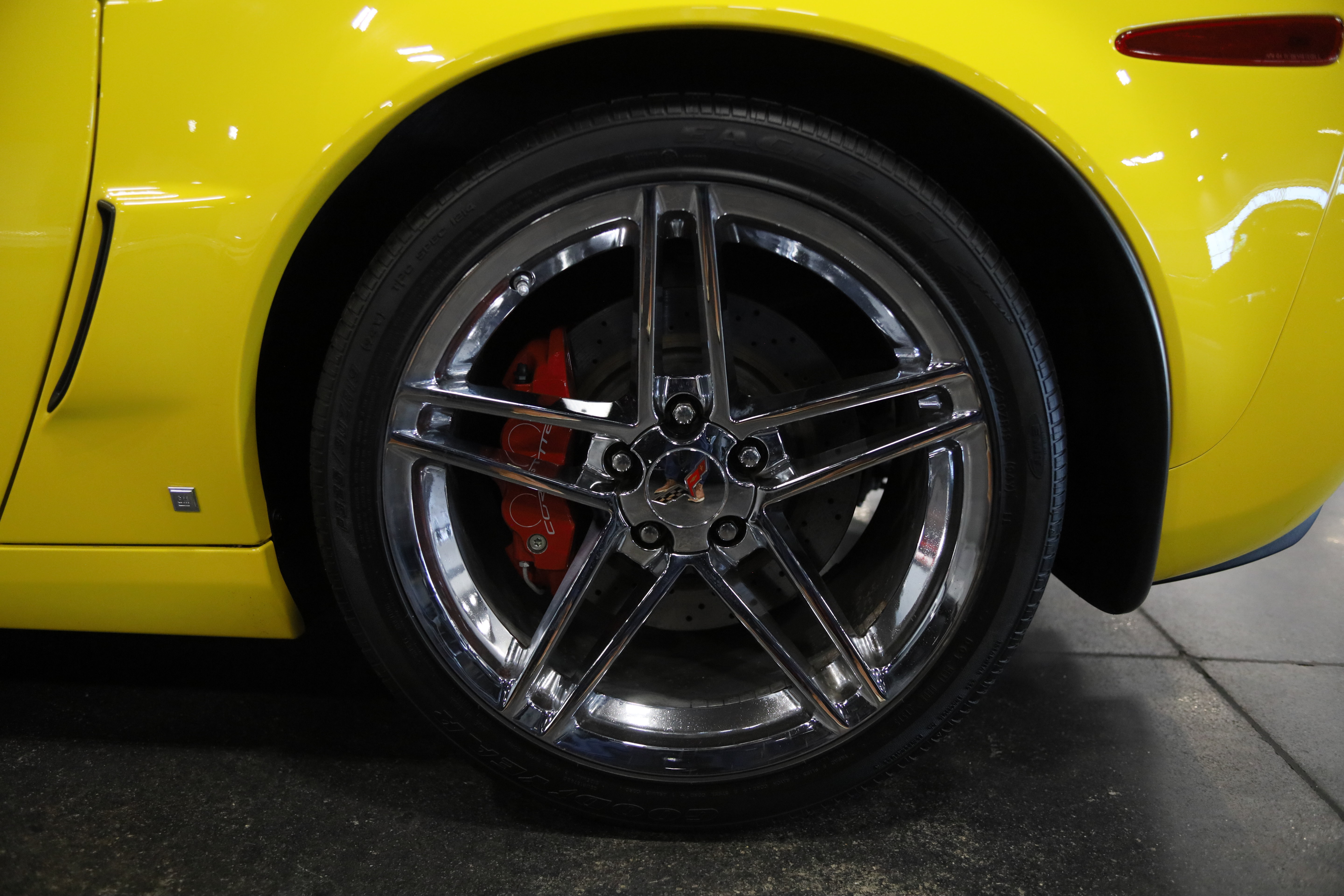 Used 2008 Chevrolet Corvette Z06 w/ Preferred Equipment Group RWD image 12