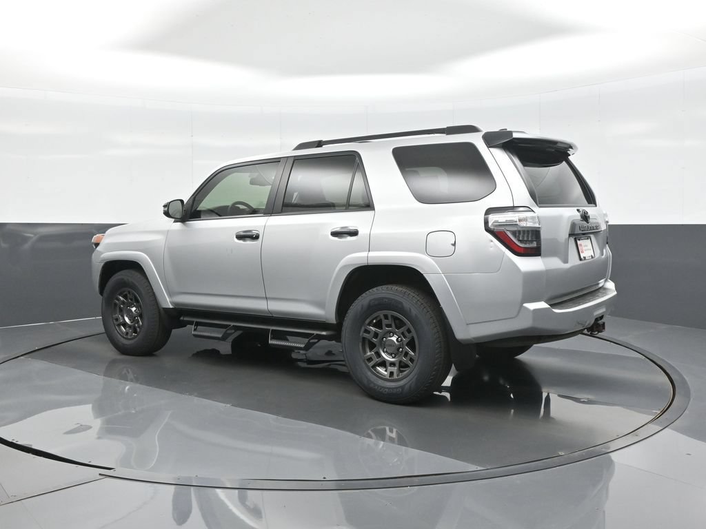 Certified 2020 Toyota 4Runner Venture w/ Moonroof Package AWD/4WD image 5
