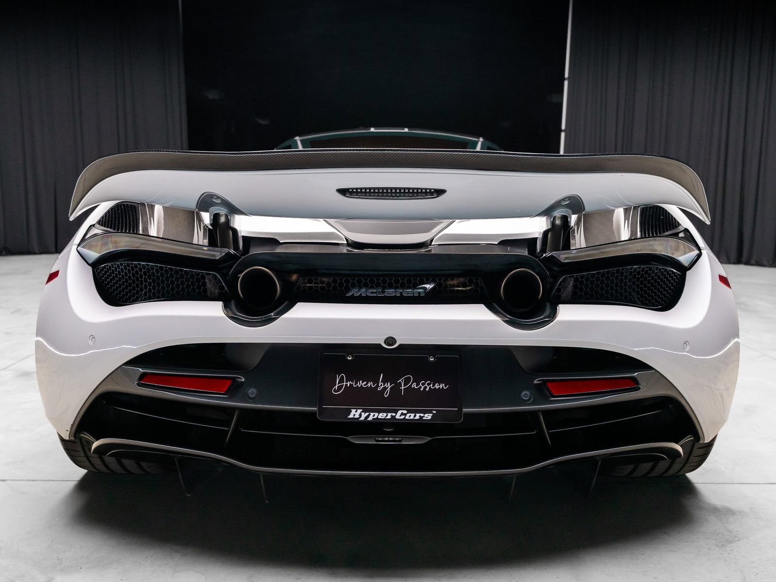 Used 2019 McLaren 720S Performance RWD image 34