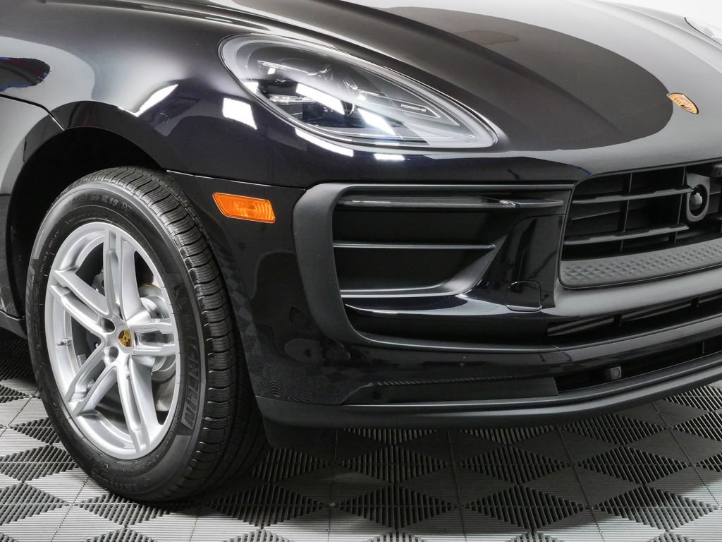 New 2026 Porsche Macan AWD/4WD image 38