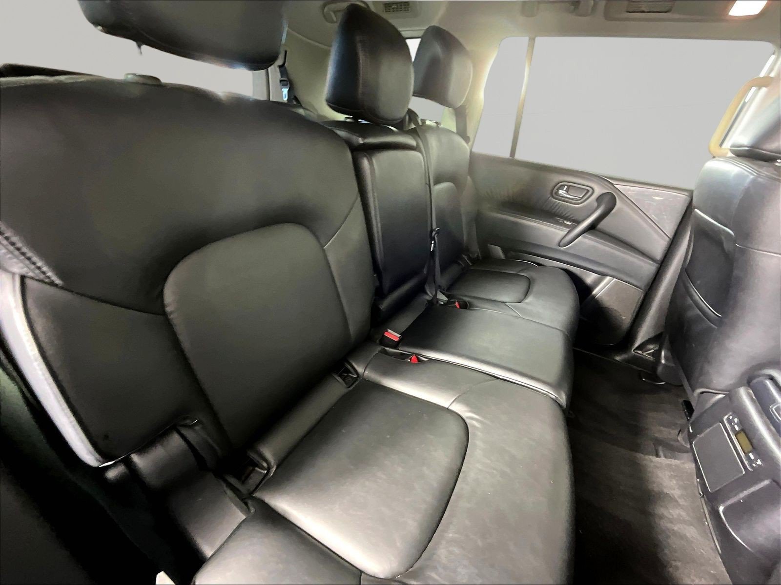 Used 2021 Nissan Armada SV AWD/4WD image 22