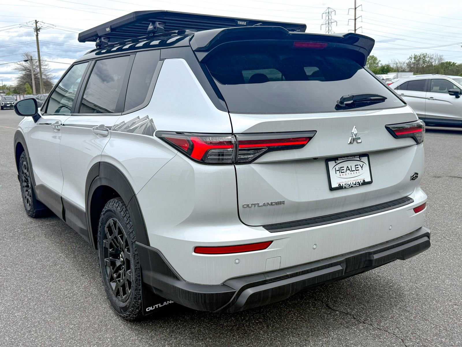 New 2026 Mitsubishi Outlander AWD image 5