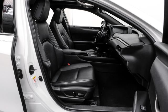 Used 2019 Lexus UX 200 w/ Premium Package FWD image 44