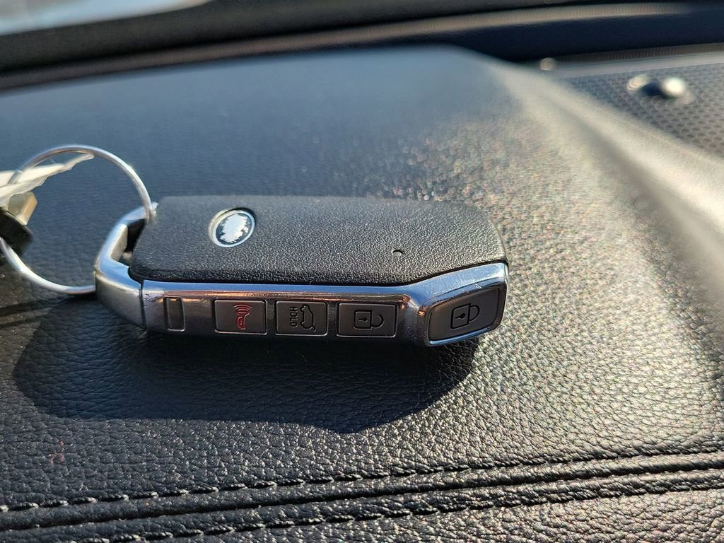 Used 2020 Kia Telluride S image 31