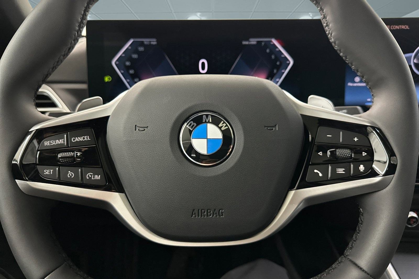 Used 2025 BMW 230i Coupe w/ Convenience Package image 16