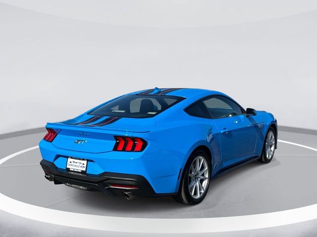 Used 2025 Ford Mustang GT Premium RWD image 4