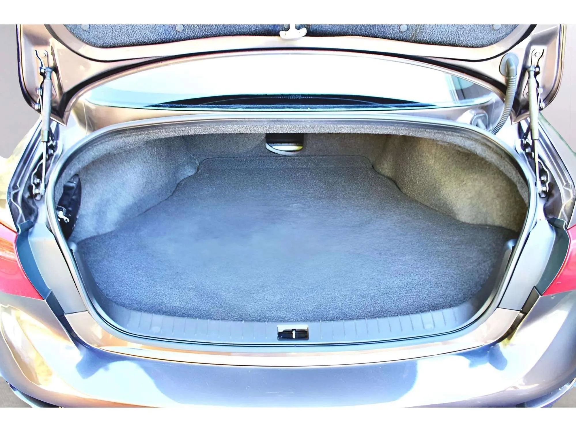 Used 2014 INFINITI Q50 Premium w/ Navigation Package image 26