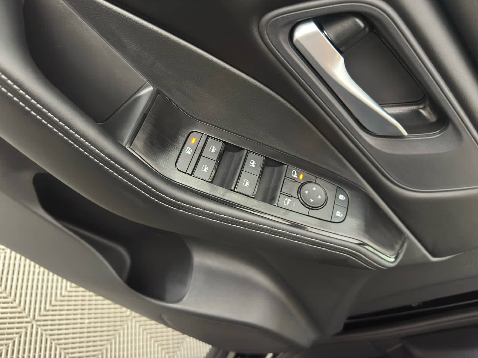 New 2026 Nissan Rogue SV image 15