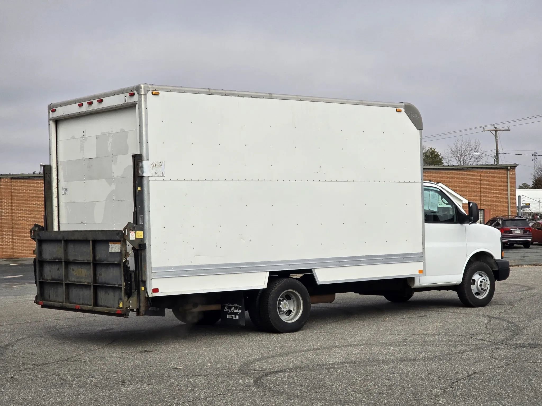 Used 2013 Chevrolet Express 3500 Extended image 11