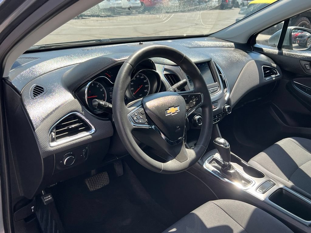 Certified 2019 Chevrolet Cruze LT FWD image 27