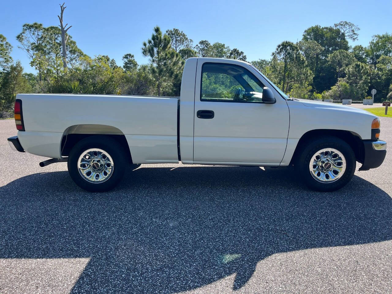 Used 2006 GMC Sierra 1500 W/T RWD image 7