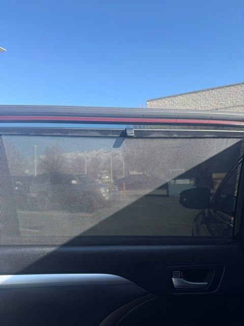 Used 2016 Toyota Highlander XLE image 35