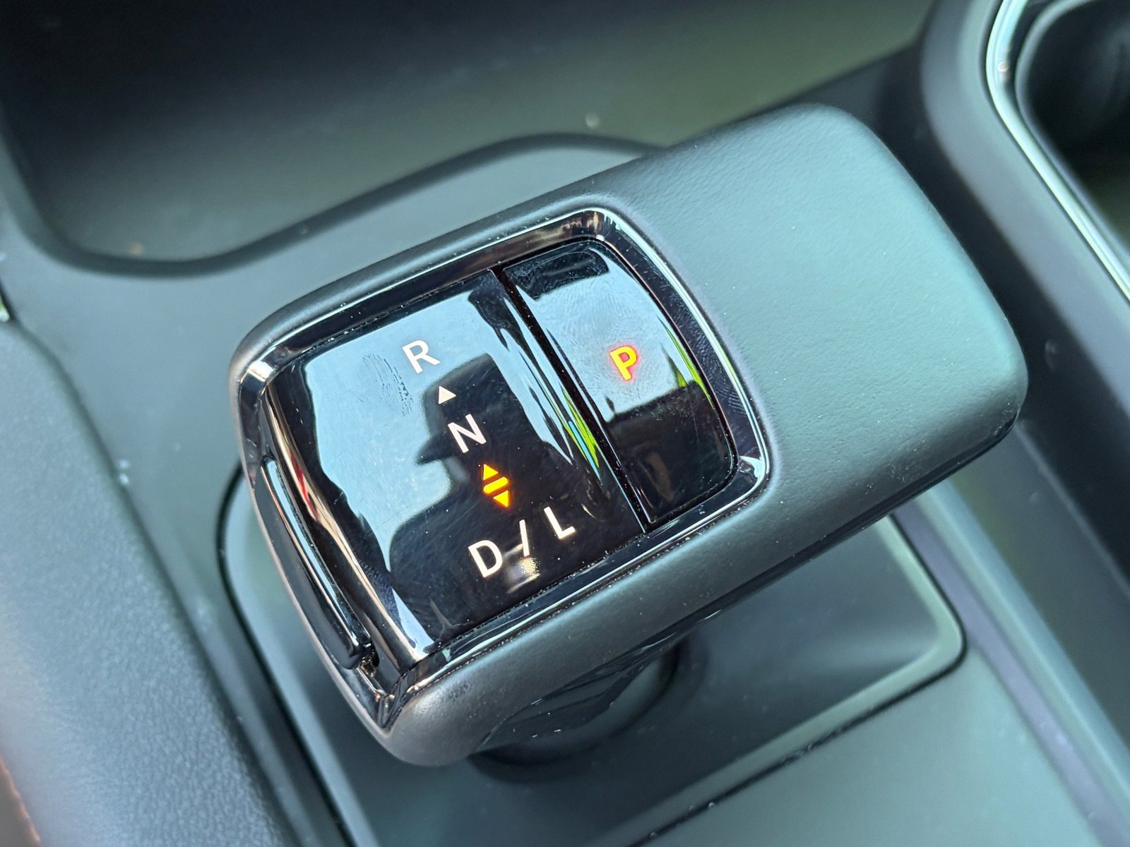 Used 2024 GMC Sierra 1500 AT4 w/ Technology Package image 28