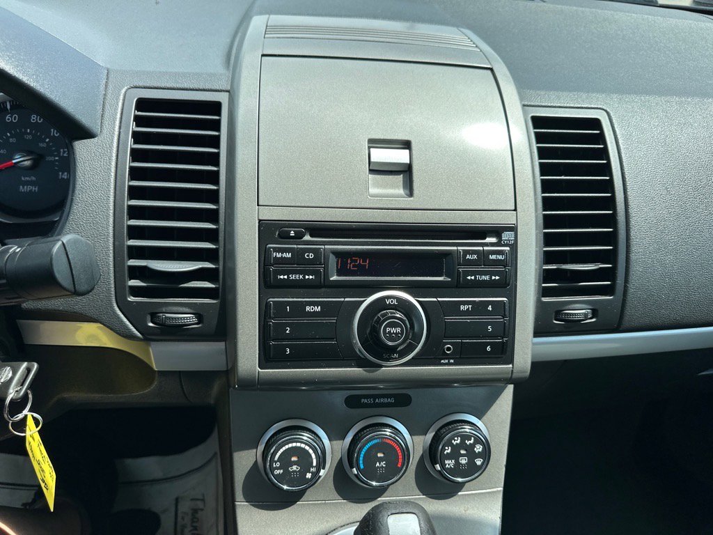 Used 2011 Nissan Sentra 2.0 image 12