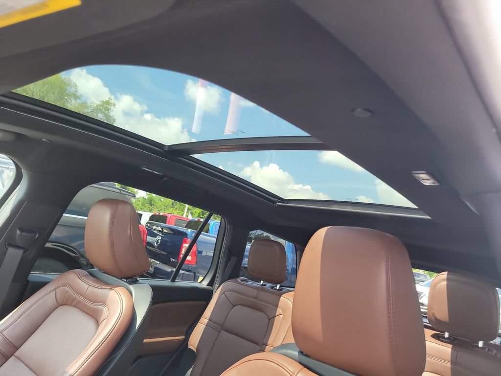 Used 2025 Lincoln Aviator Reserve w/ Jet Appearance Package RWD image 20