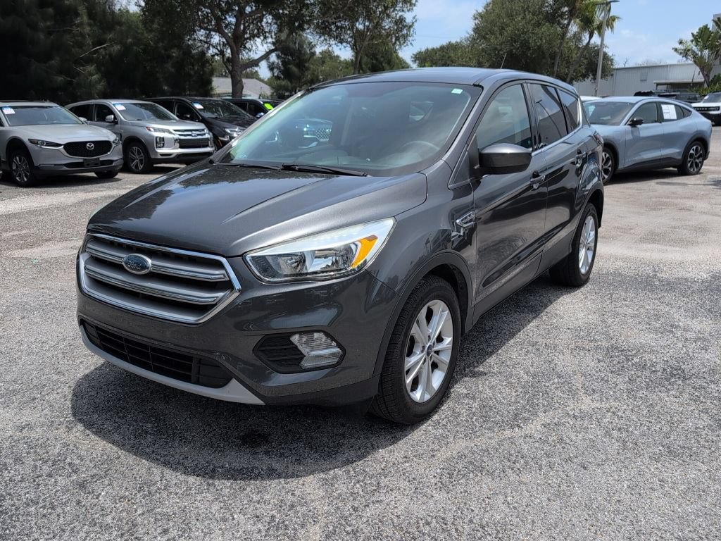 Used 2017 Ford Escape SE FWD image 6