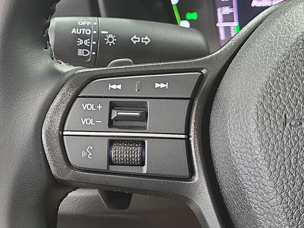 Used 2025 Honda Accord Sport image 13