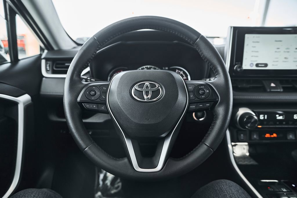 Used 2025 Toyota RAV4 XLE w/ Weather Package AWD/4WD image 21