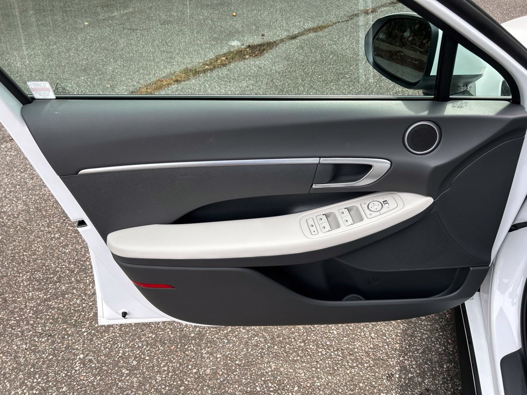 Certified 2026 Hyundai Sonata SE FWD image 14