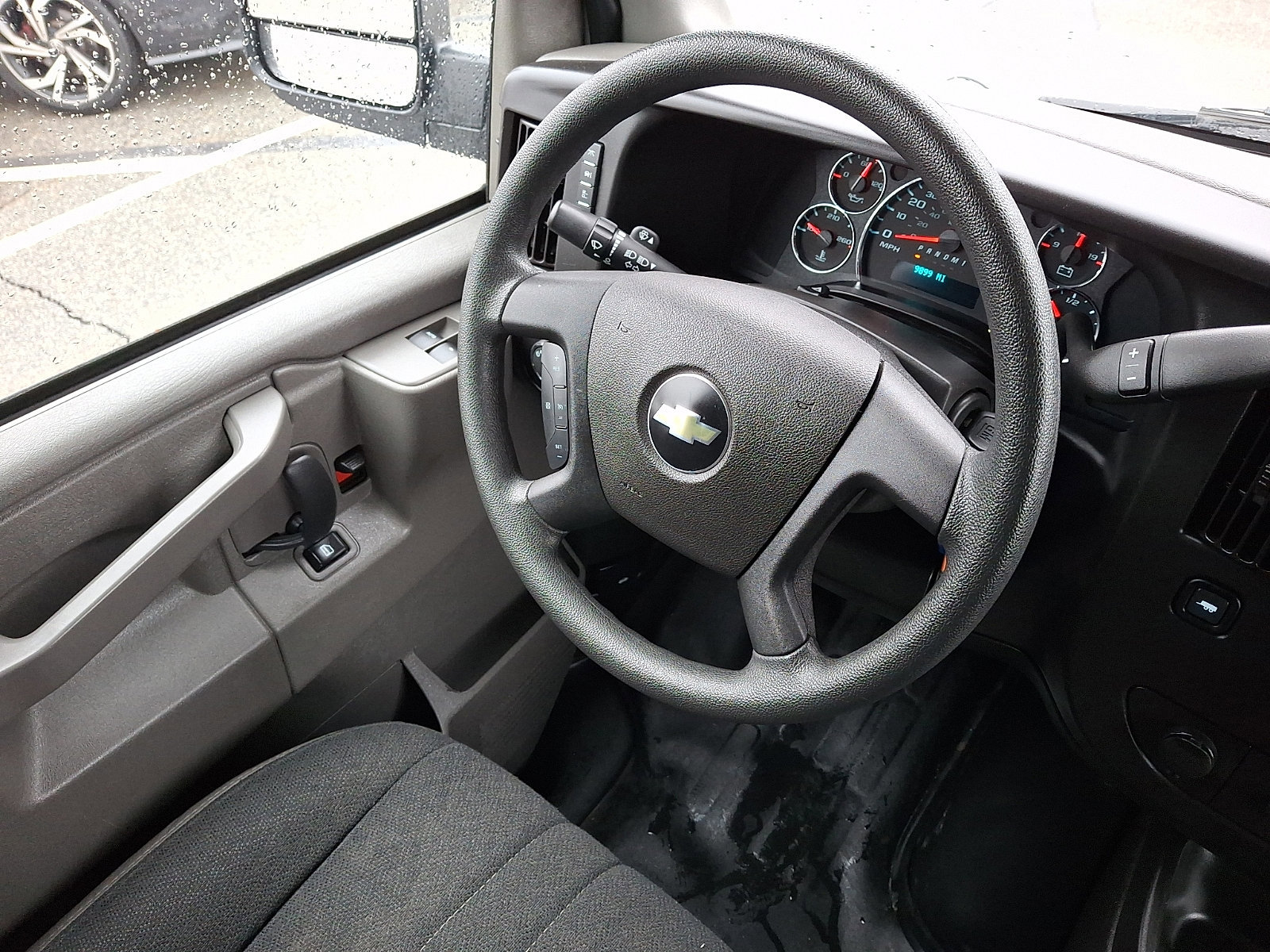 Used 2024 Chevrolet Express 2500 w/ Driver Convenience Package image 14