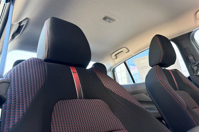 New 2027 Nissan Sentra SR w/ Floor Mat Package FWD image 17
