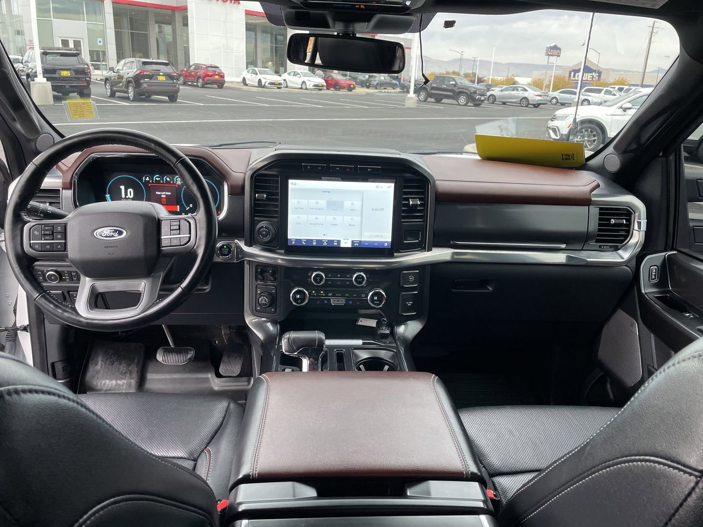 Used 2021 Ford F150 Lariat w/ Max Trailer Tow Package image 16