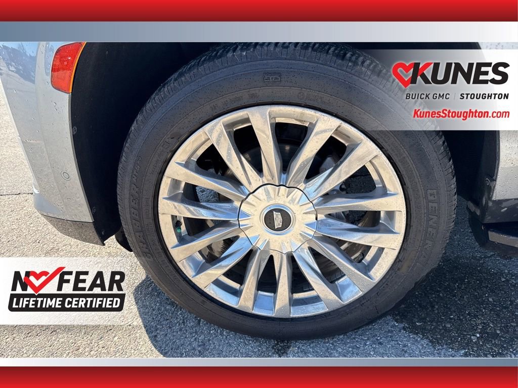 Used 2023 Cadillac Escalade Premium Luxury image 16