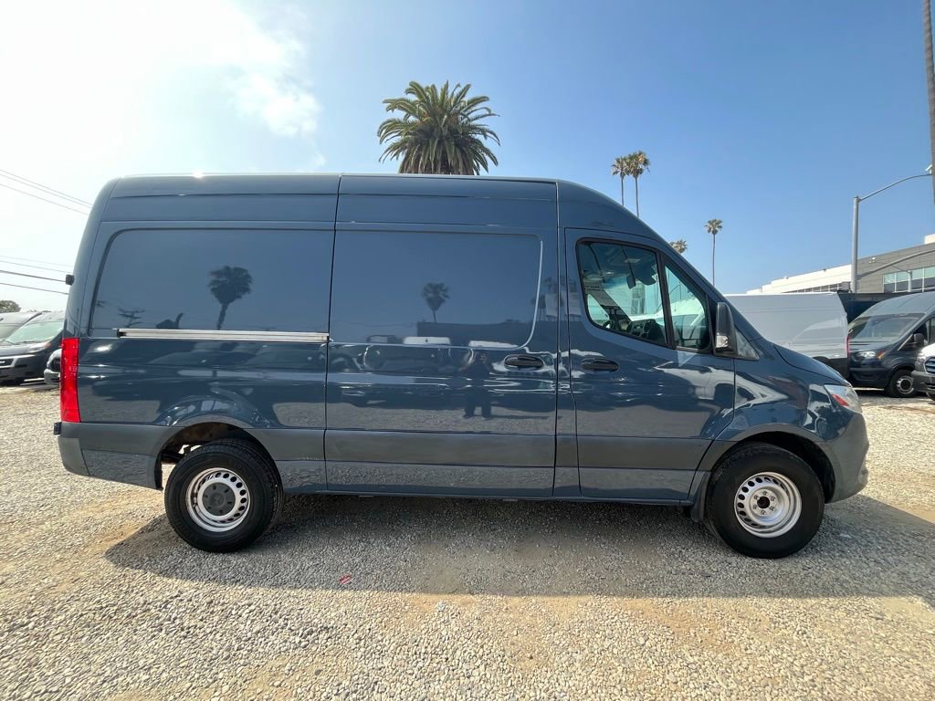 Used 2019 Mercedes-Benz Sprinter 144 image 4