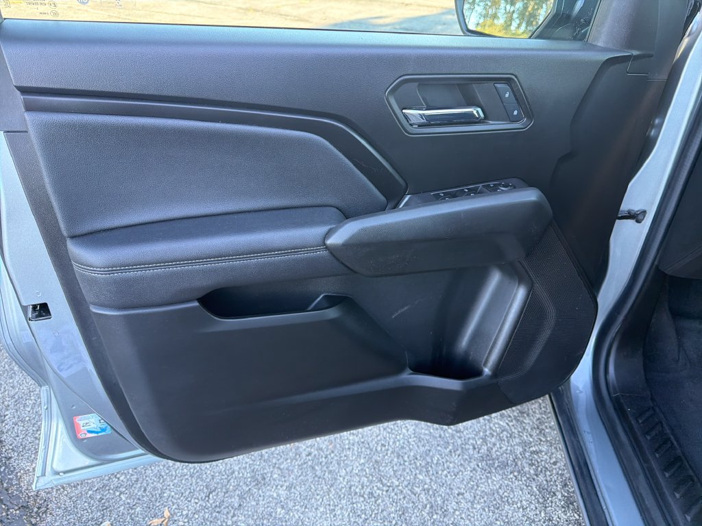 Used 2023 Chevrolet Colorado LT w/ LT Convenience Package RWD image 12