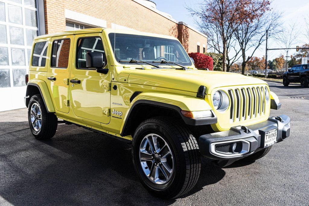 Used 2023 Jeep Wrangler Unlimited Sahara AWD/4WD image 6
