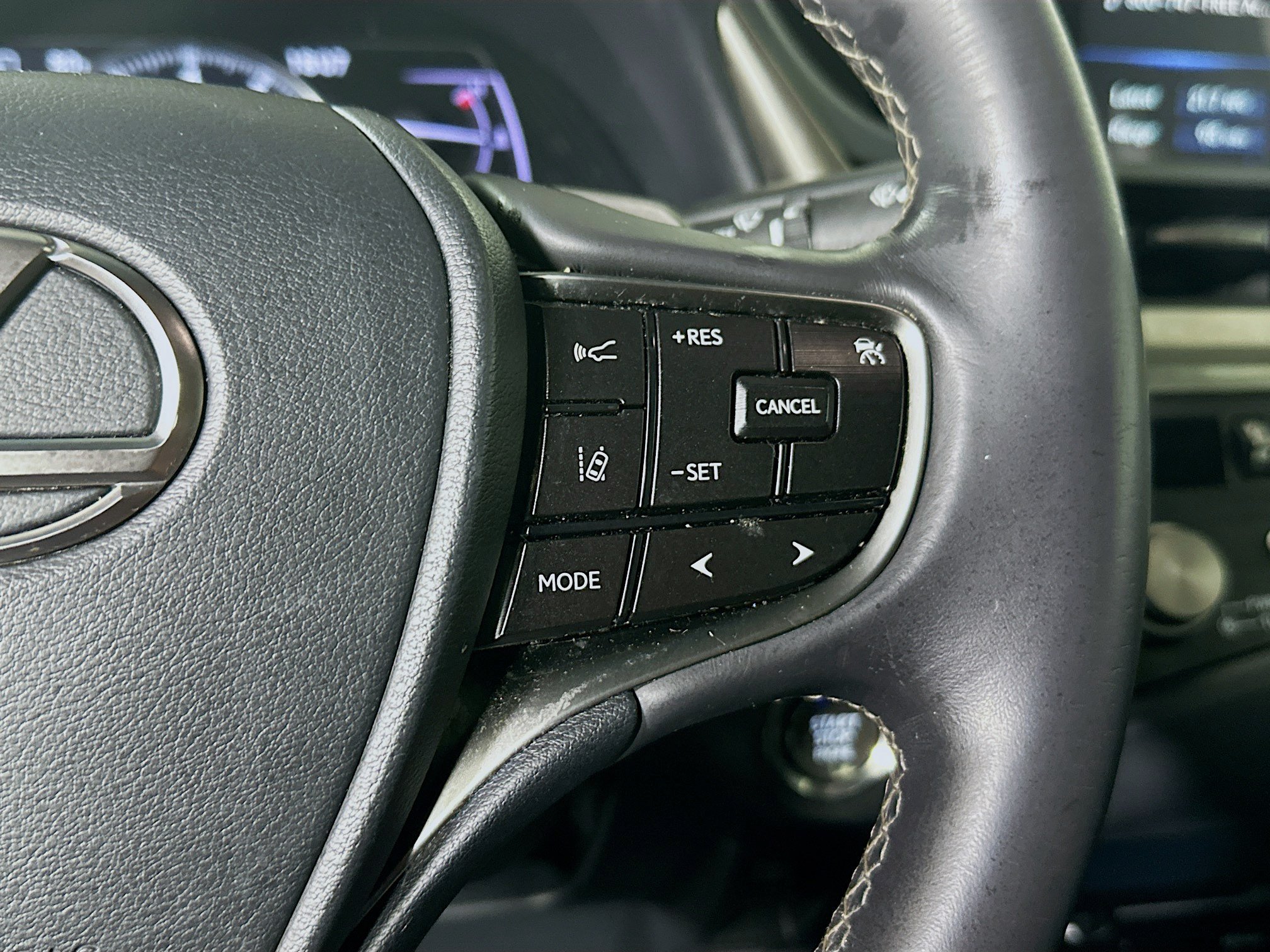 Used 2021 Lexus ES 350 w/ Accessory Package FWD image 17