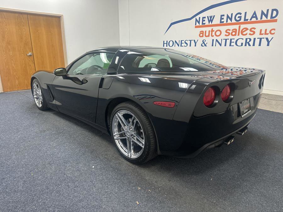 Used 2005 Chevrolet Corvette Coupe w/ Preferred Equipment Group image 5