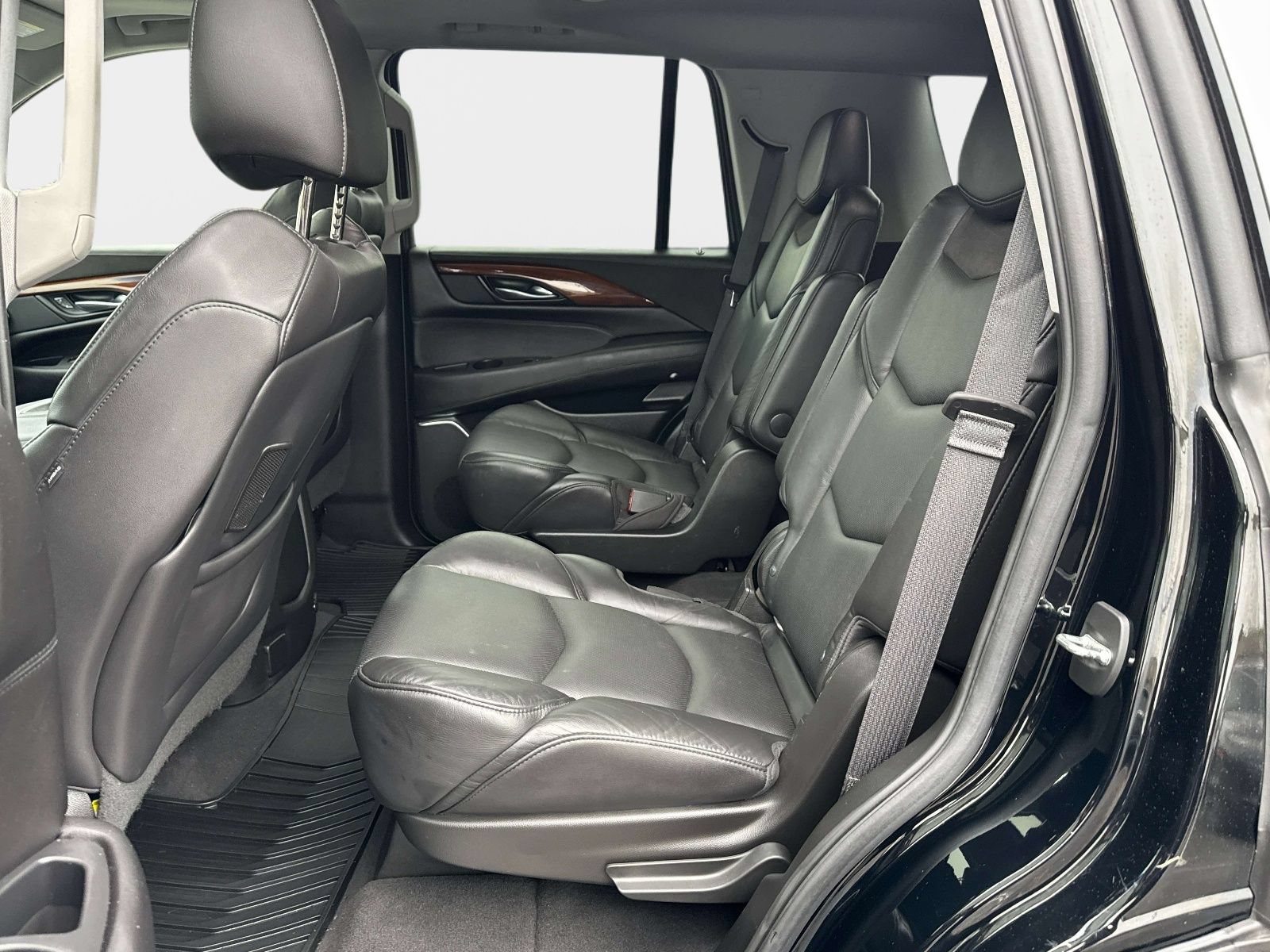 Used 2019 Cadillac Escalade Luxury AWD/4WD image 21