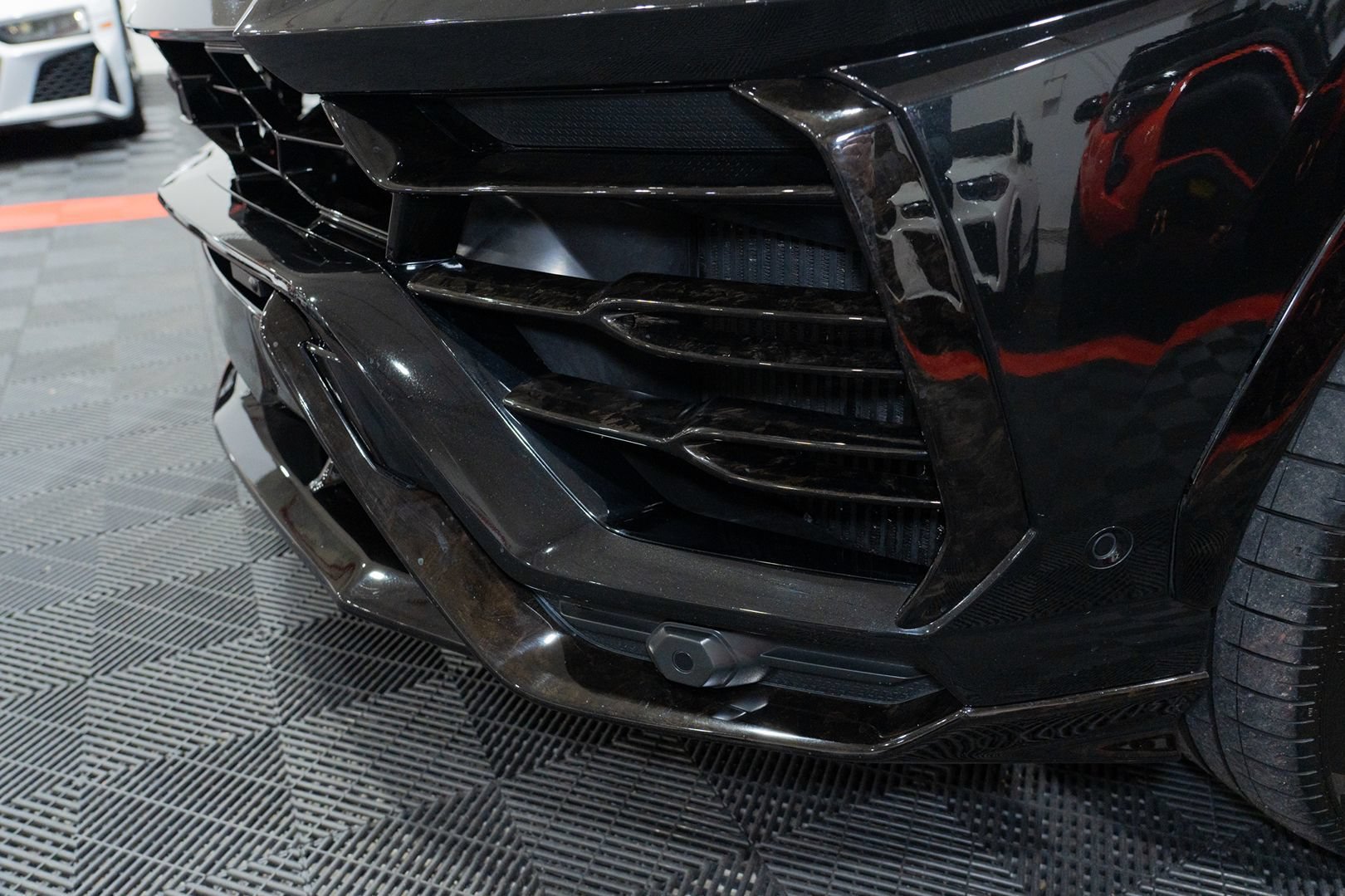 Used 2021 Lamborghini Urus AWD/4WD image 23