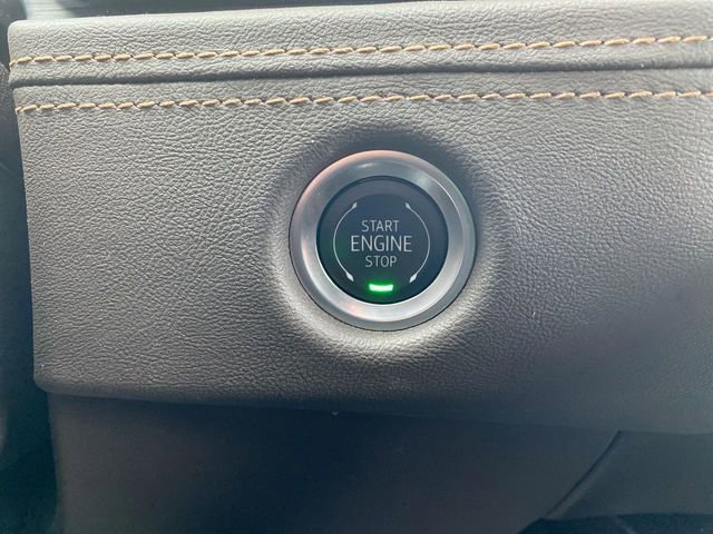 Used 2025 Cadillac Escalade Premium Luxury w/ LPO, Floor Liner Package image 16